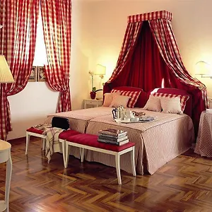 Palazzo Ruspoli Apartment Florence